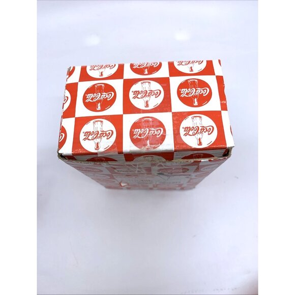 Coca-Cola Polar Bear w/Coke Bottle Figure 5.5" Tall Christmas 1997 Town Square - Picture 16 of 16